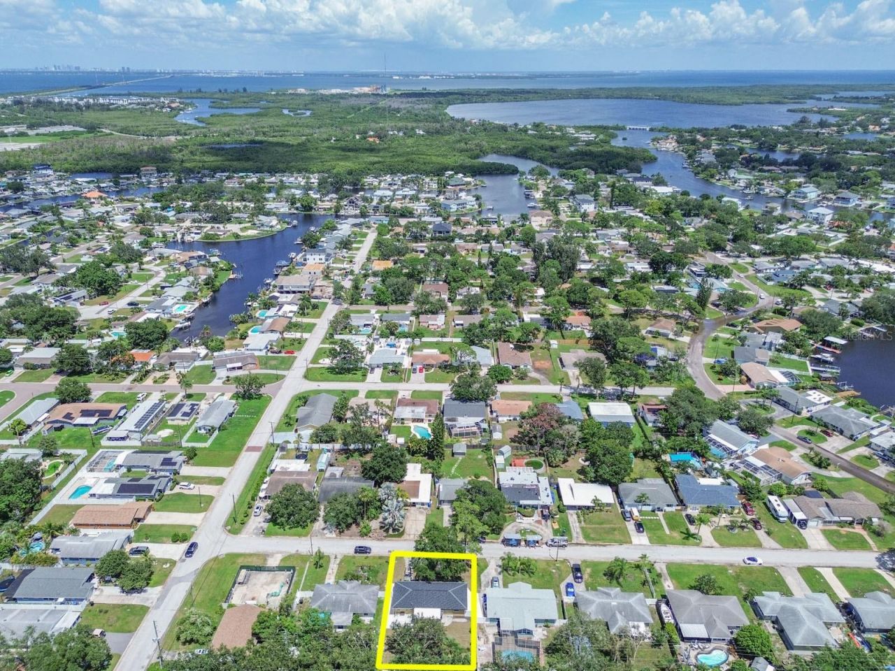 9046 3rd Street N, Saint Petersburg, FL 33702 Photo