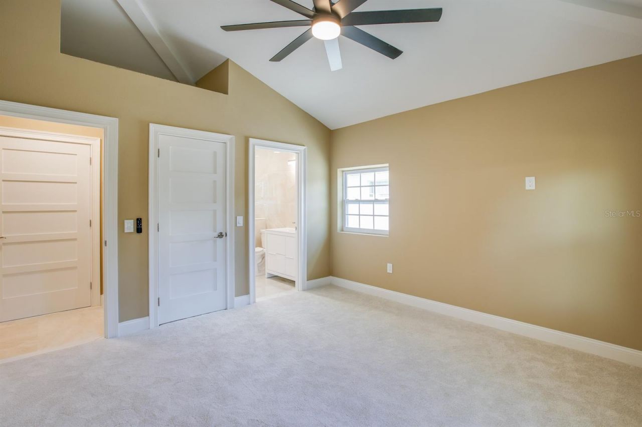 9046 3rd Street N, Saint Petersburg, FL 33702 Photo