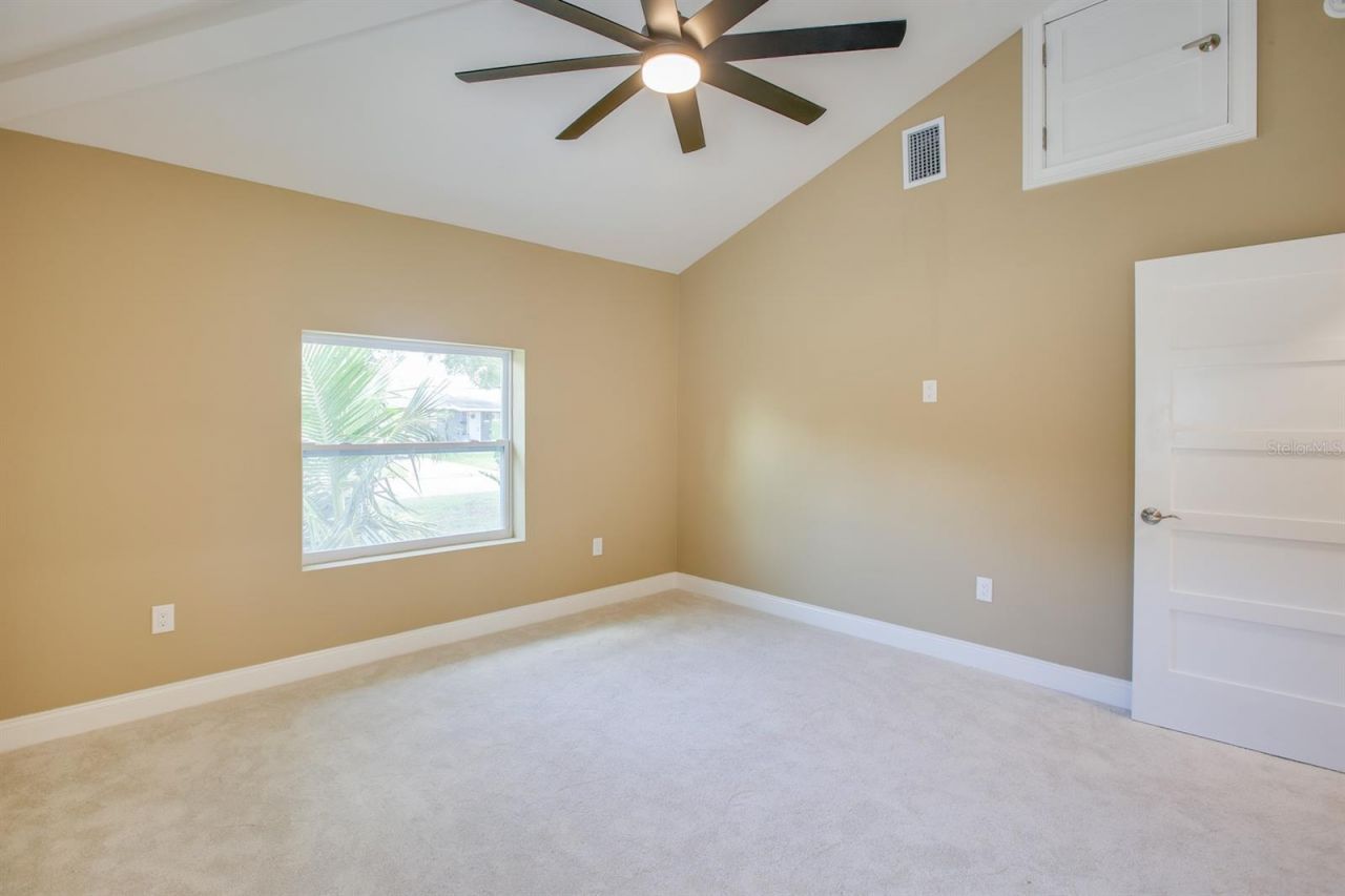 9046 3rd Street N, Saint Petersburg, FL 33702 Photo