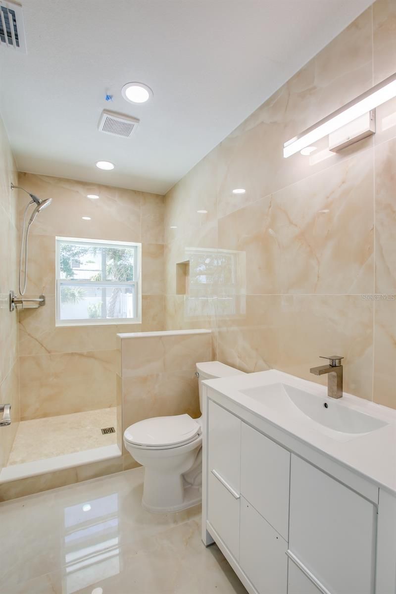 9046 3rd Street N, Saint Petersburg, FL 33702 Photo