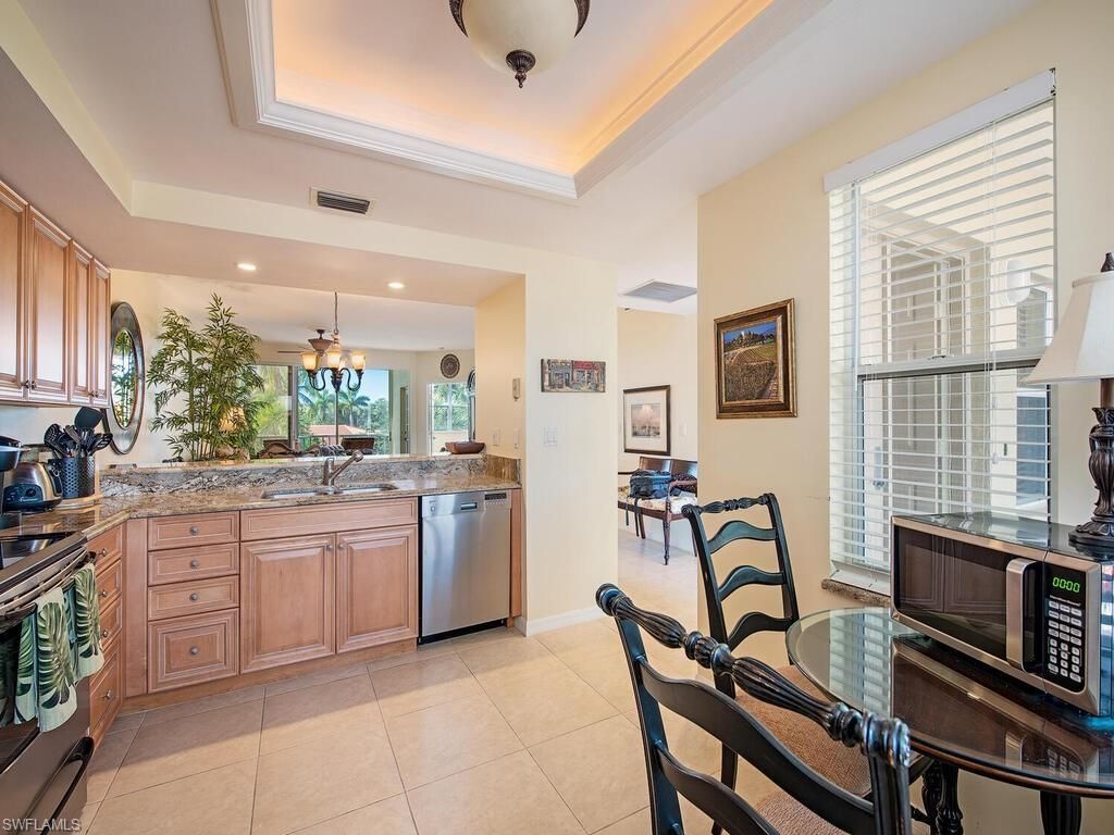 6537 Marissa Loop, Unit 10, Naples, FL 34108 Photo