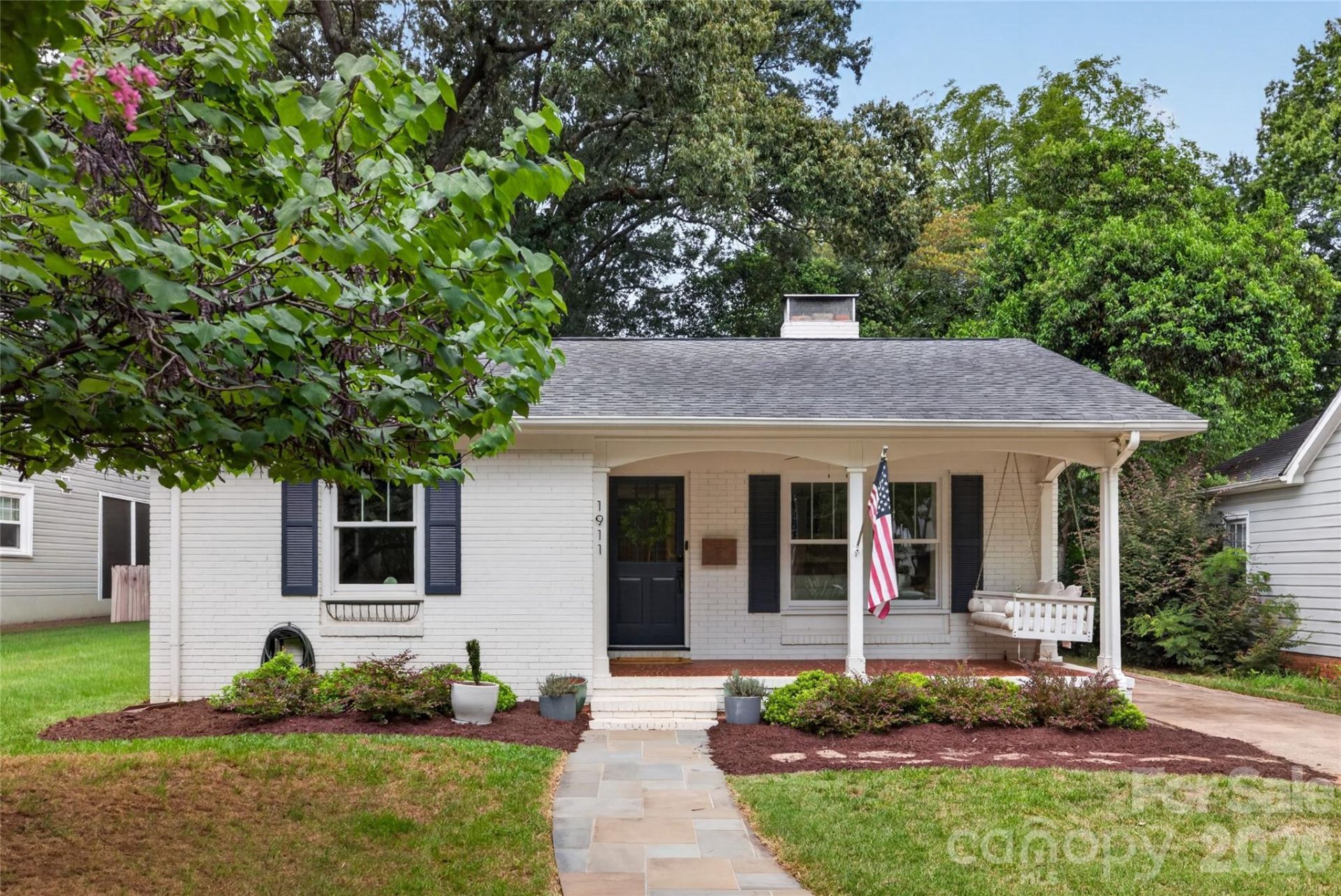 1911 Club Road, Charlotte, NC 28205 Main Photo