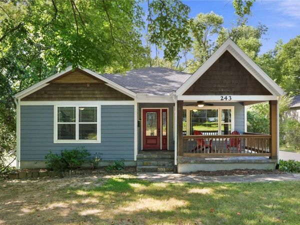 243 W Adams Street , Fayetteville, AR 72701