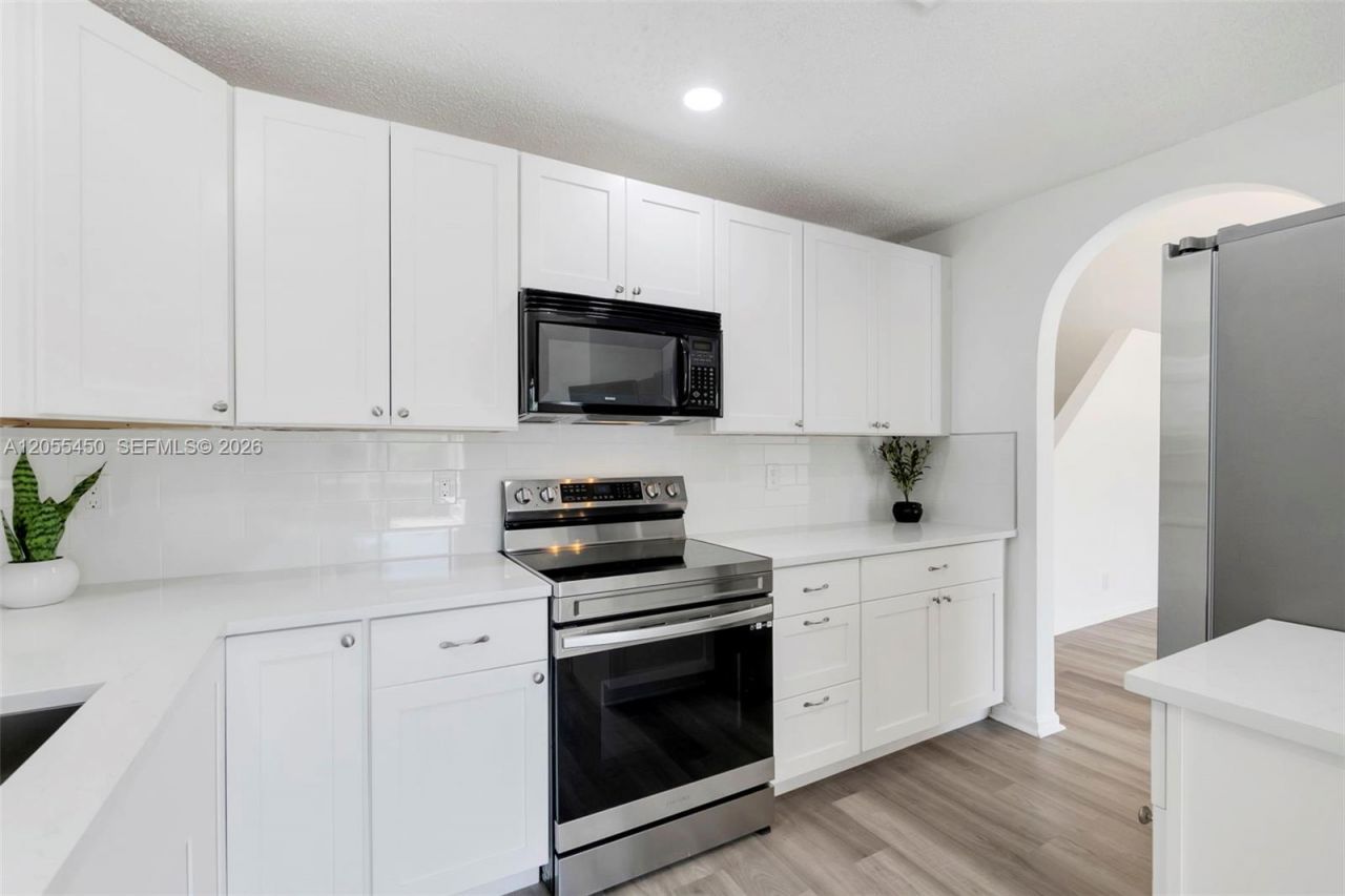 7370 NW 61st Ter, Parkland, FL 33067 Photo