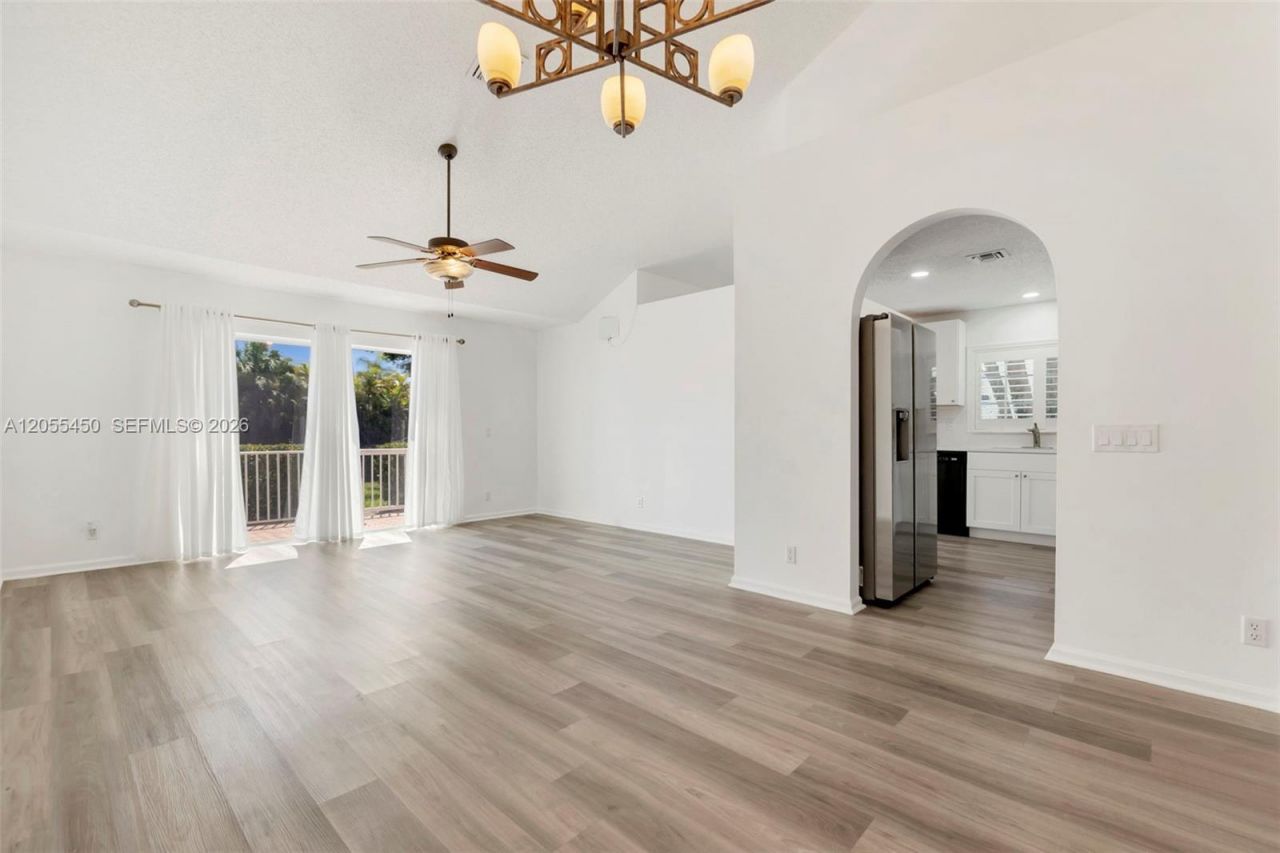 7370 NW 61st Ter, Parkland, FL 33067 Photo