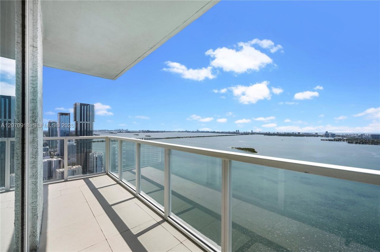 1900 N Bayshore Dr, Unit 4302, Miami, FL 33132 Photo