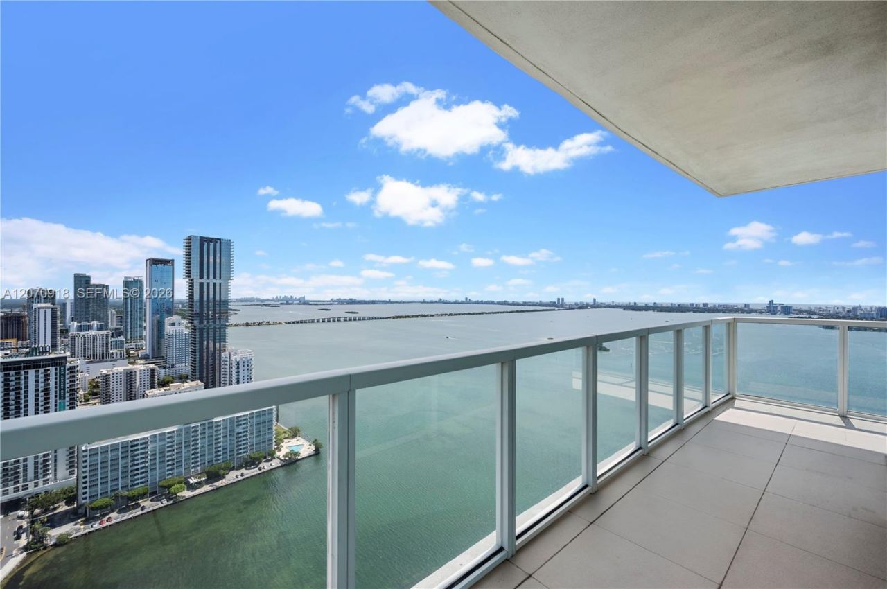 1900 N Bayshore Dr, Unit 4302, Miami, FL 33132 Photo