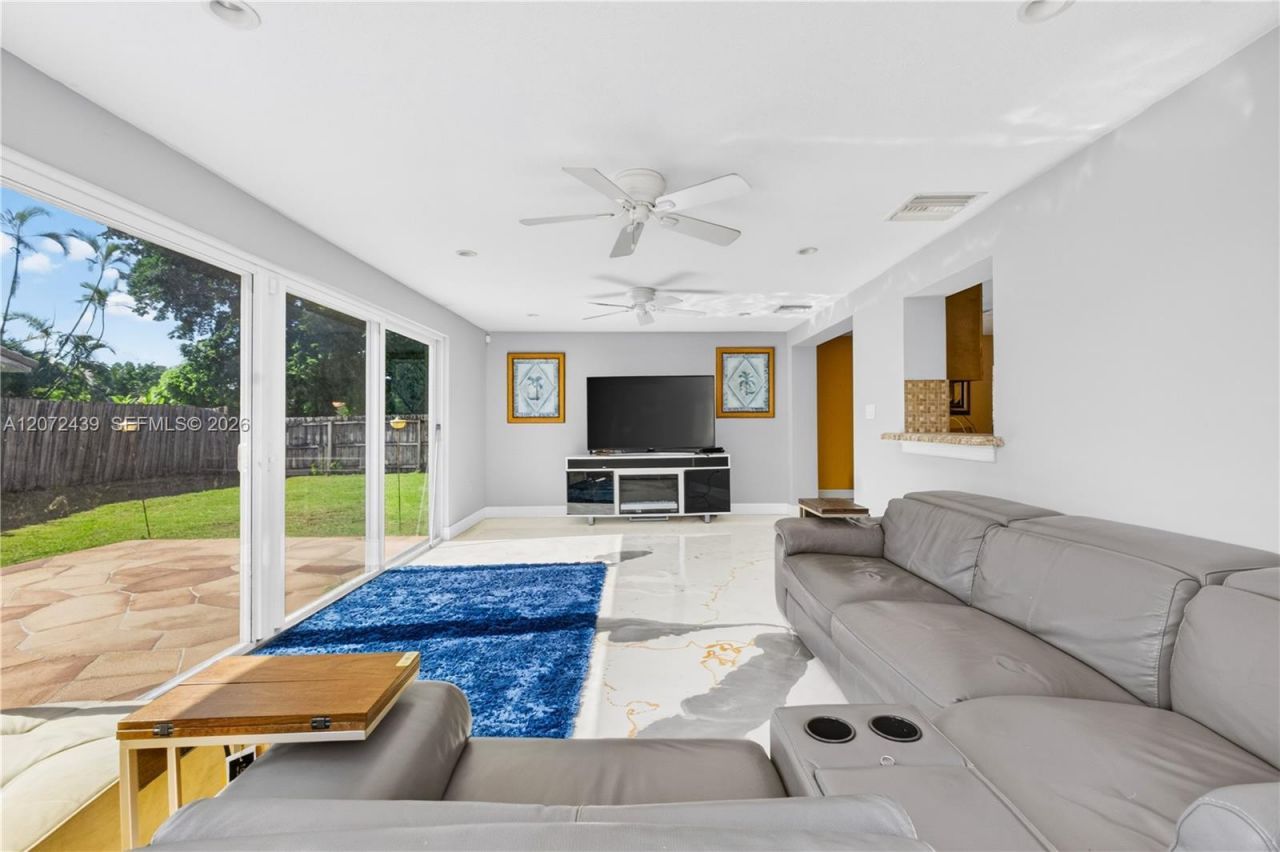 3731 NW 109th Ave , Coral Springs, FL 33065 Photo