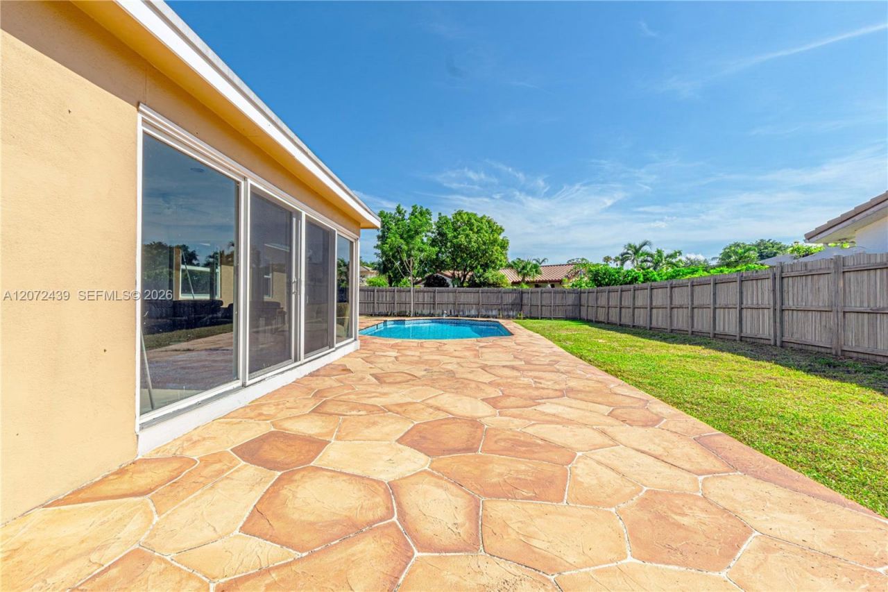3731 NW 109th Ave , Coral Springs, FL 33065 Photo