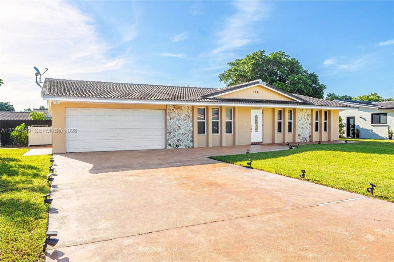 3731 NW 109th Ave , Coral Springs, FL 33065 Photo
