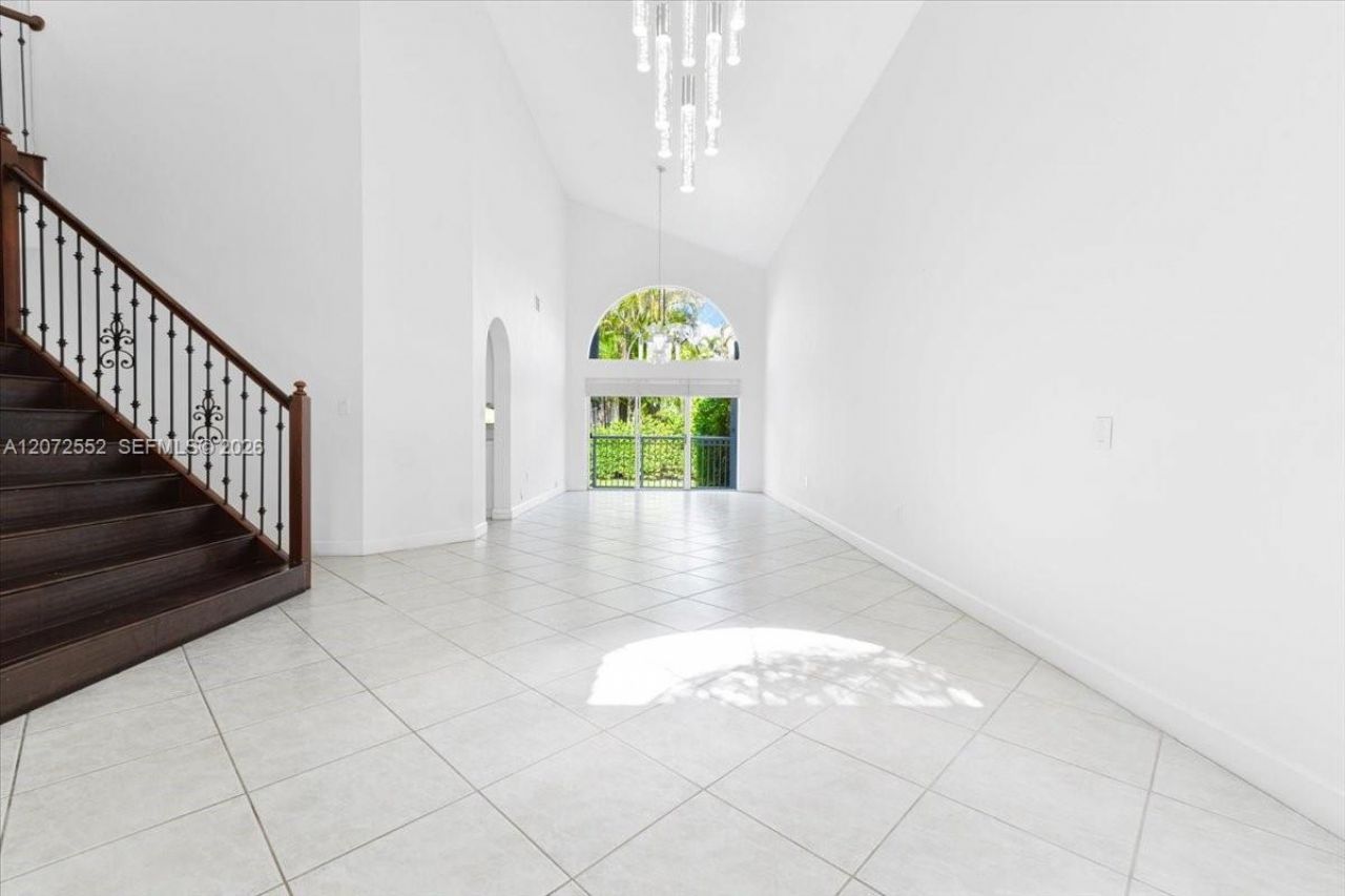 10853 NW 71st St , Doral, FL 33178 Photo