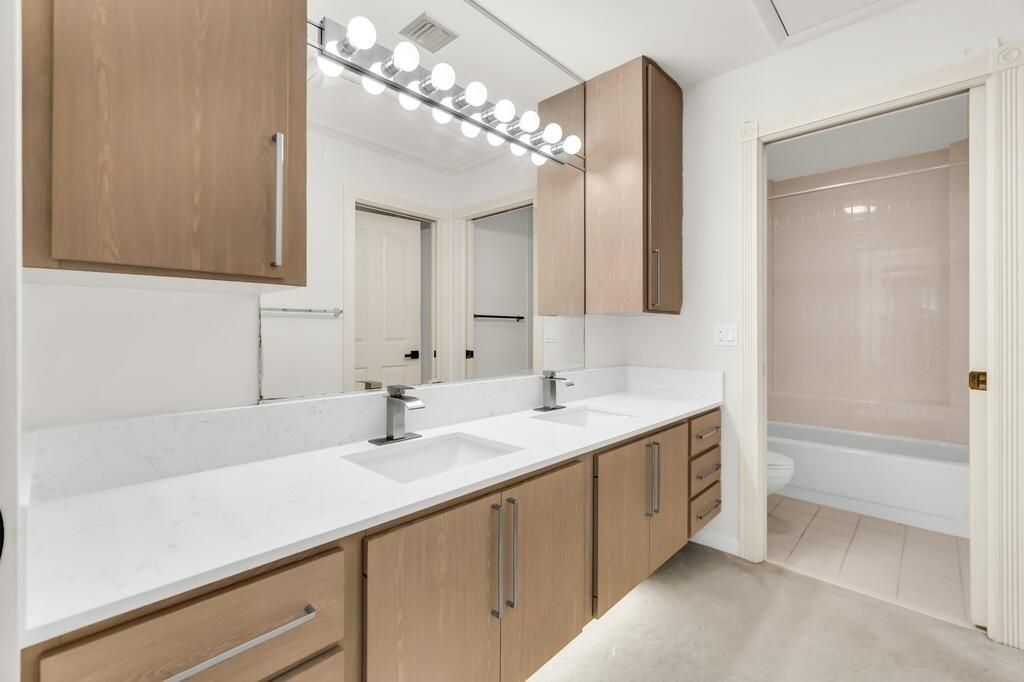 8120 Northboro Court, Unit 20A, Lake Clarke Shores, FL 33406 Photo