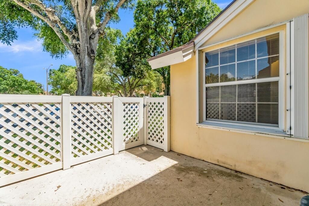8120 Northboro Court, Unit 20A, Lake Clarke Shores, FL 33406 Photo