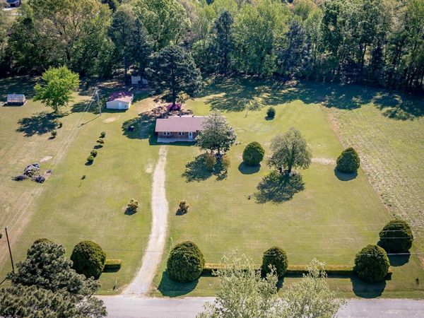 448 Candlewood Circle, Cabot, AR 72023