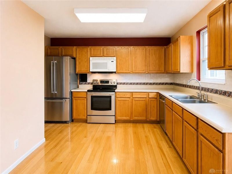 6329 Wellington Place, Huber Heights, OH 45424 Photo 5