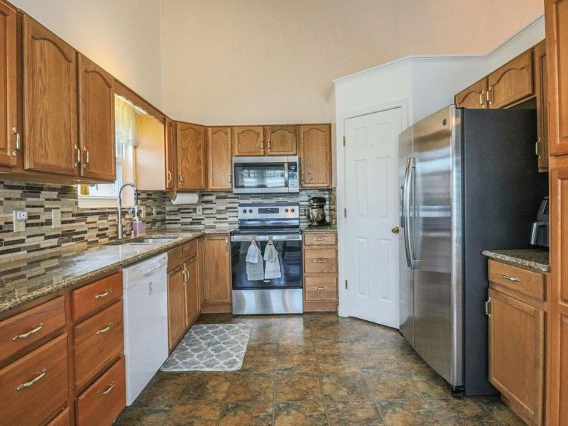 6293 Remington Cove, Burlington, KY 41005 Photo 11