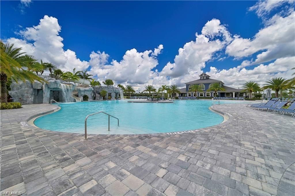19575 The Place Blvd , Estero, FL 33928 Photo