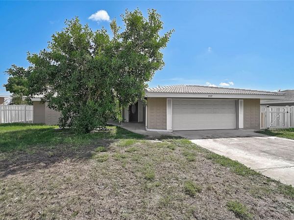 707 PARK LANE , BRADENTON, FL 34209