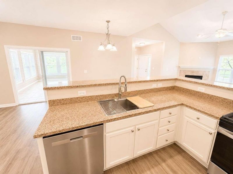 7350 Kirklington Street , Lewis Center, OH 43035 Photo 10