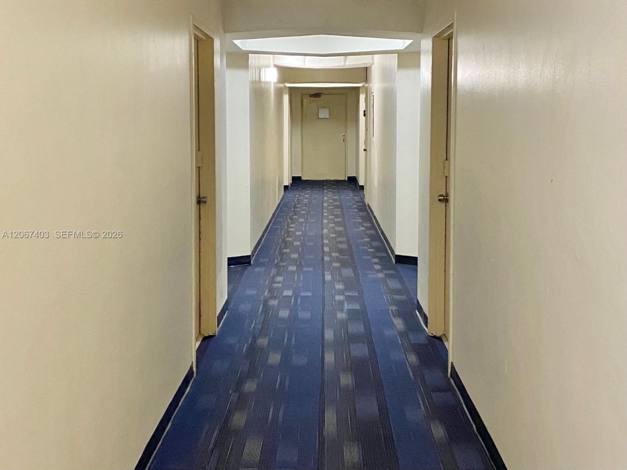 1351 NE Miami Gardens Dr, Unit PH1725E, Miami, FL 33179 Photo