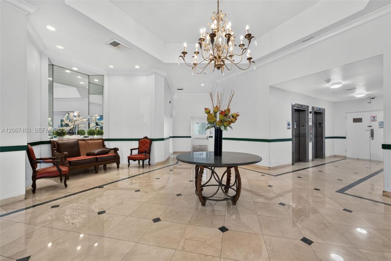 1351 NE Miami Gardens Dr, Unit PH1725E, Miami, FL 33179 Photo