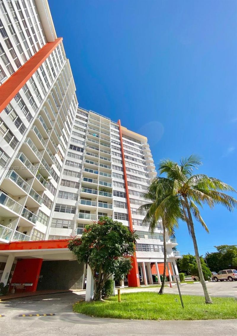 1351 NE Miami Gardens Dr, Unit PH1725E, Miami, FL 33179 Photo