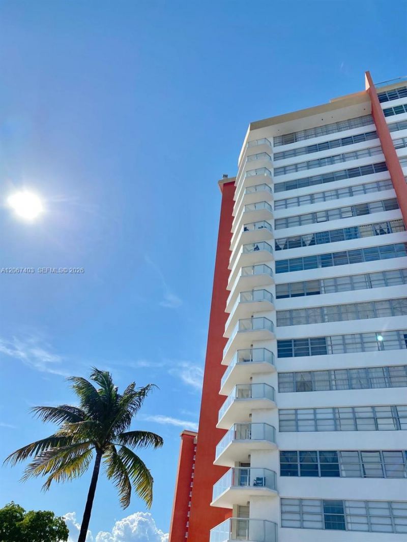 1351 NE Miami Gardens Dr, Unit PH1725E, Miami, FL 33179 Photo