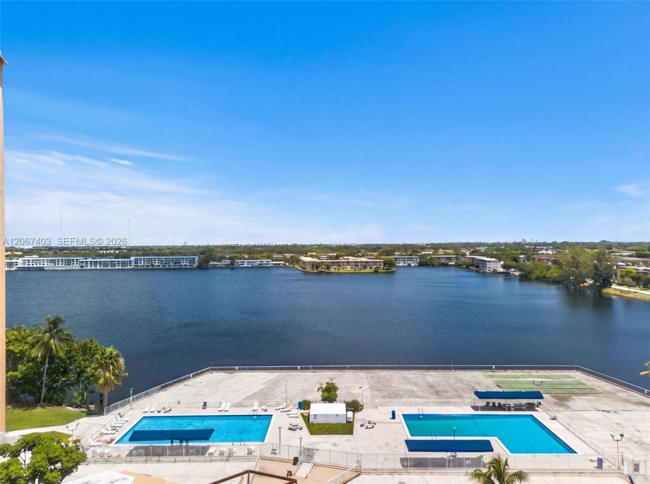 1351 NE Miami Gardens Dr, Unit PH1725E, Miami, FL 33179 Photo