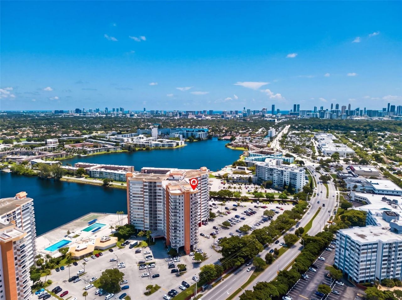 1351 NE Miami Gardens Dr, Unit PH1725E, Miami, FL 33179 Photo