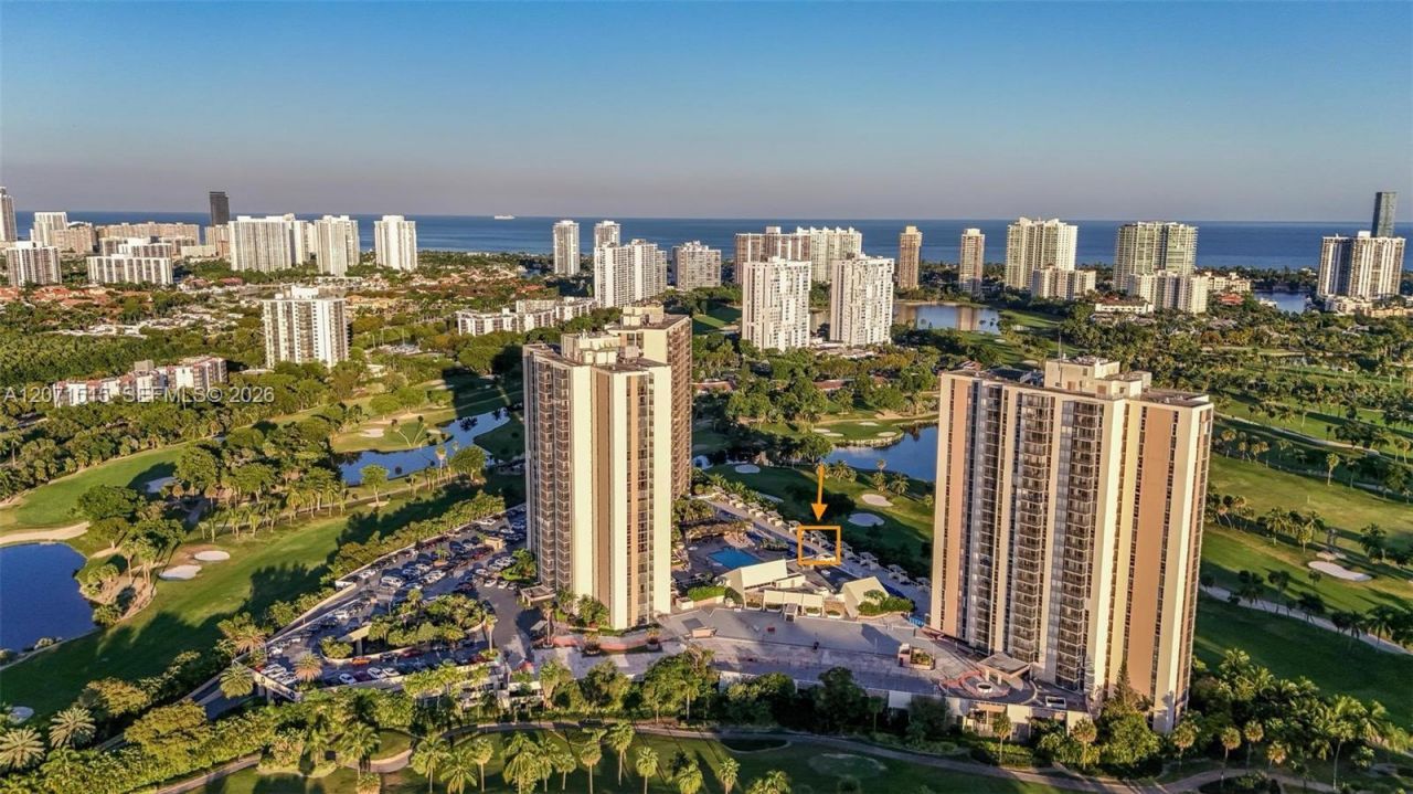 20347 W Country Club Dr , Unit TH15, Aventura, FL 33180 Photo