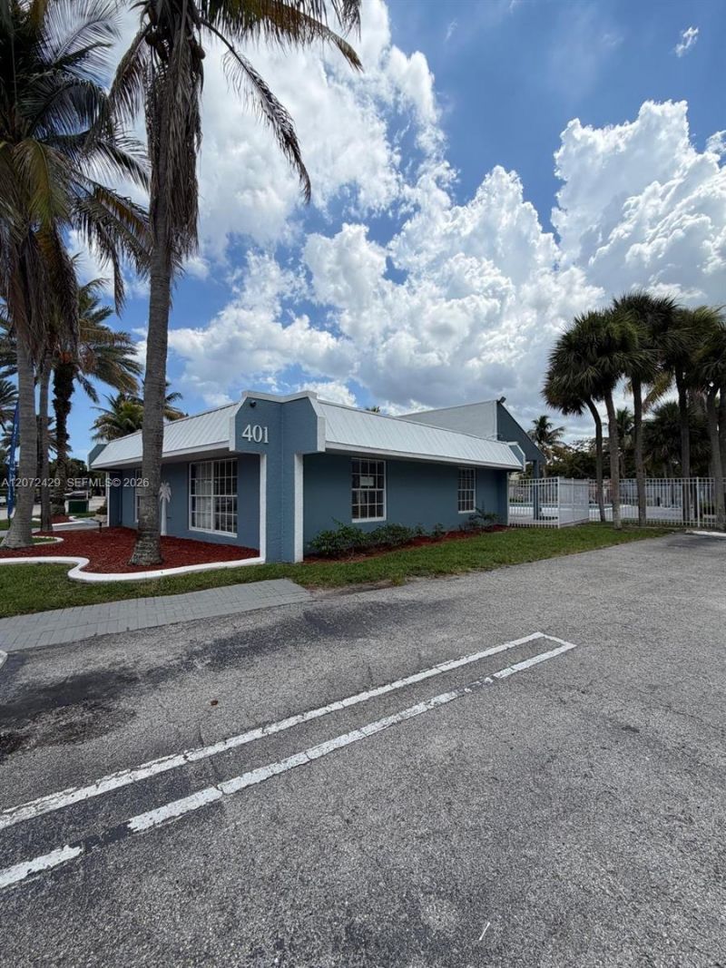 411 Executive Center Dr , Unit 109, West Palm Beach, FL 33401 Photo