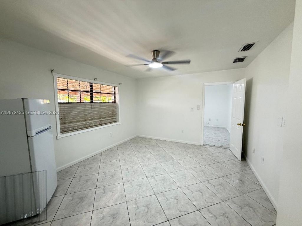 8258 SW 148th Pl, Unit REAR, Miami, FL 33193 Photo