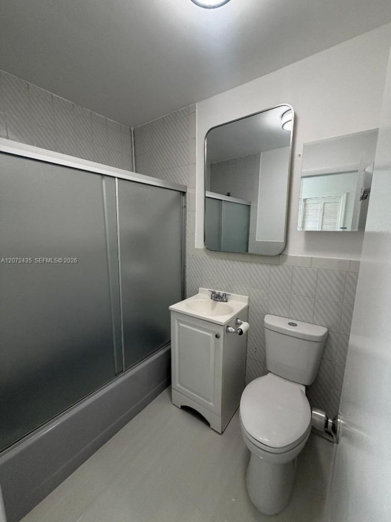 8258 SW 148th Pl, Unit REAR, Miami, FL 33193 Photo
