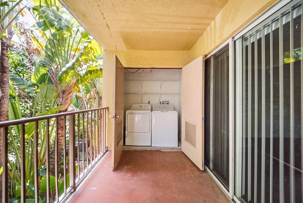771 N Pine Island Rd , Unit 205, Plantation, FL 33324 Photo