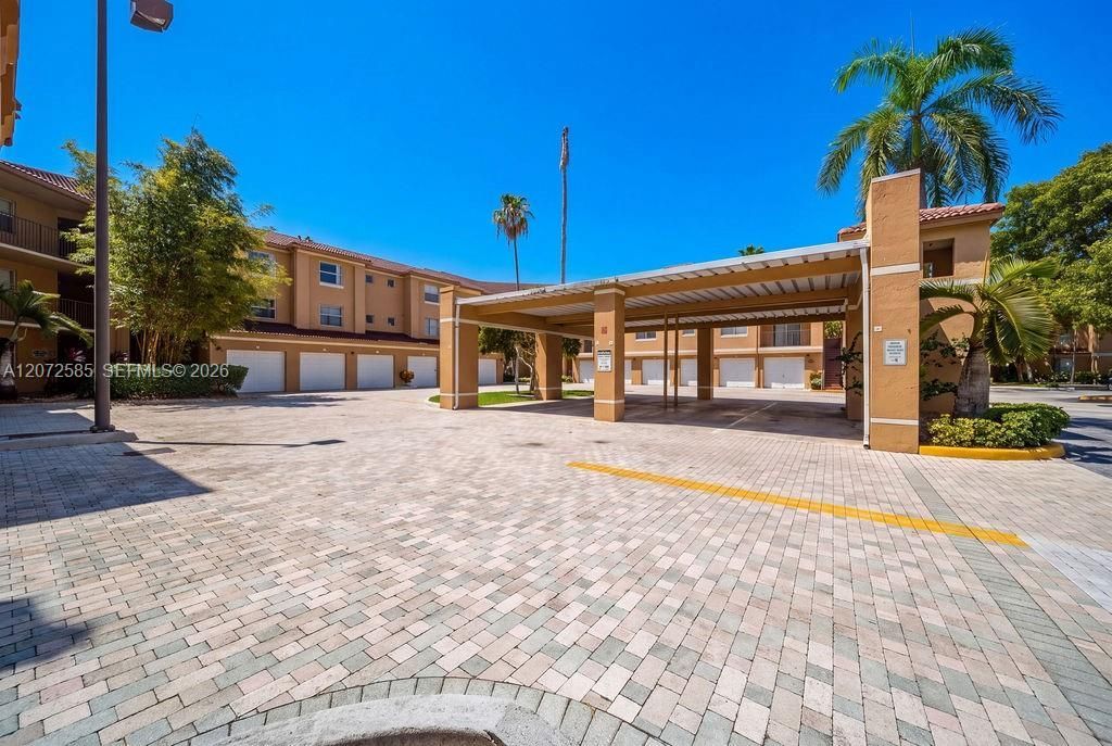 771 N Pine Island Rd , Unit 205, Plantation, FL 33324 Photo