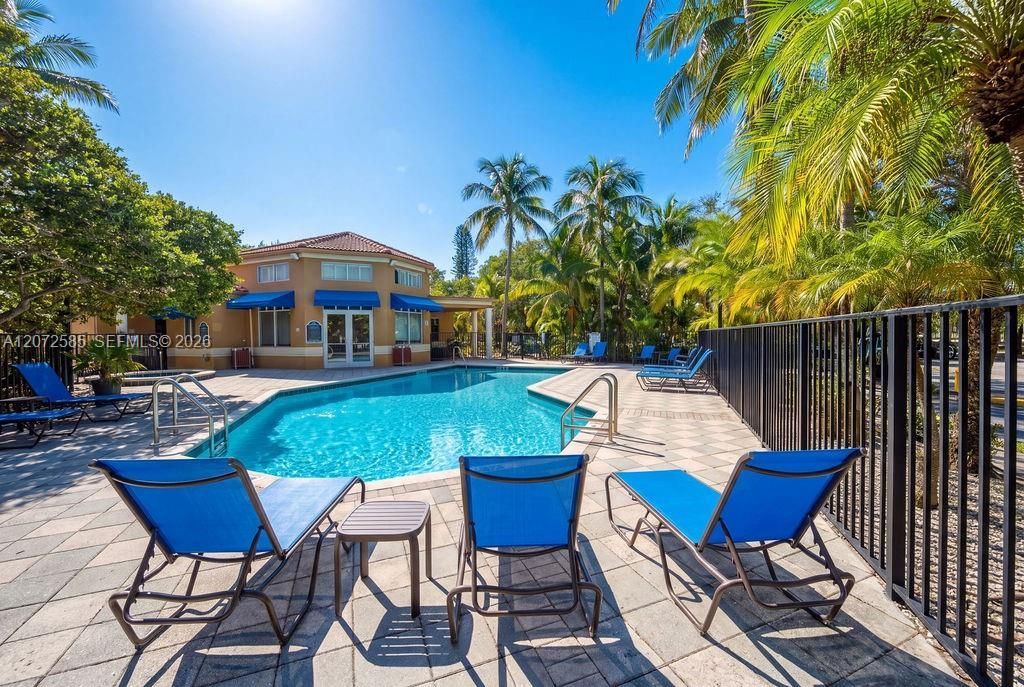 771 N Pine Island Rd , Unit 205, Plantation, FL 33324 Photo
