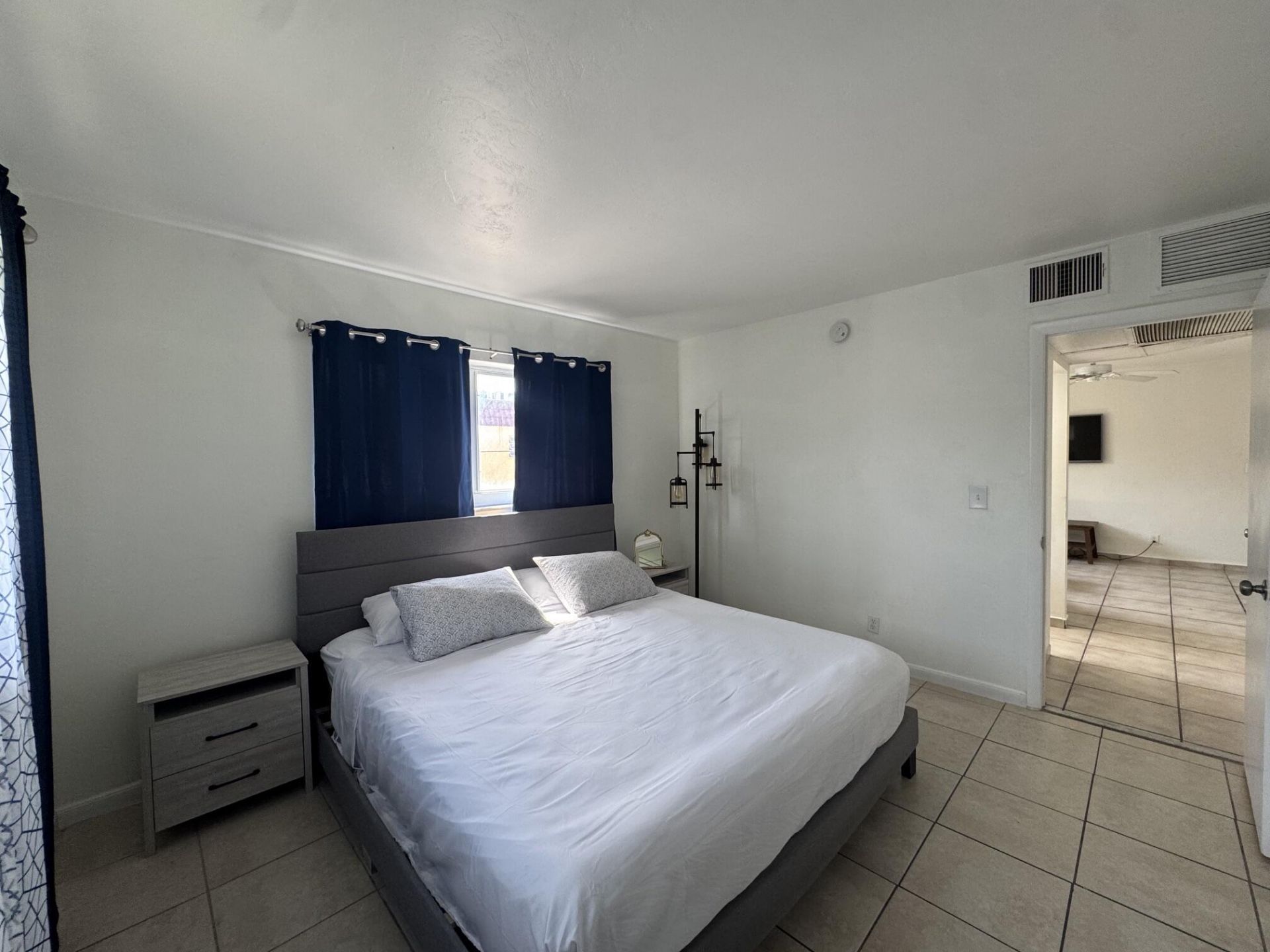 811 SE 16th Street, Unit 208, Fort Lauderdale, FL 33316 Photo
