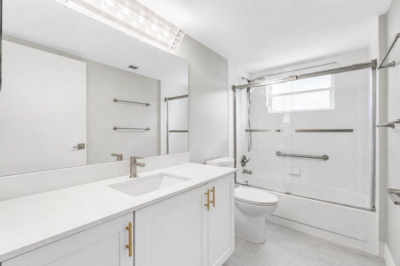 14112 Huntington Pointe Drive, Unit 210, Delray Beach, FL 33484 Photo