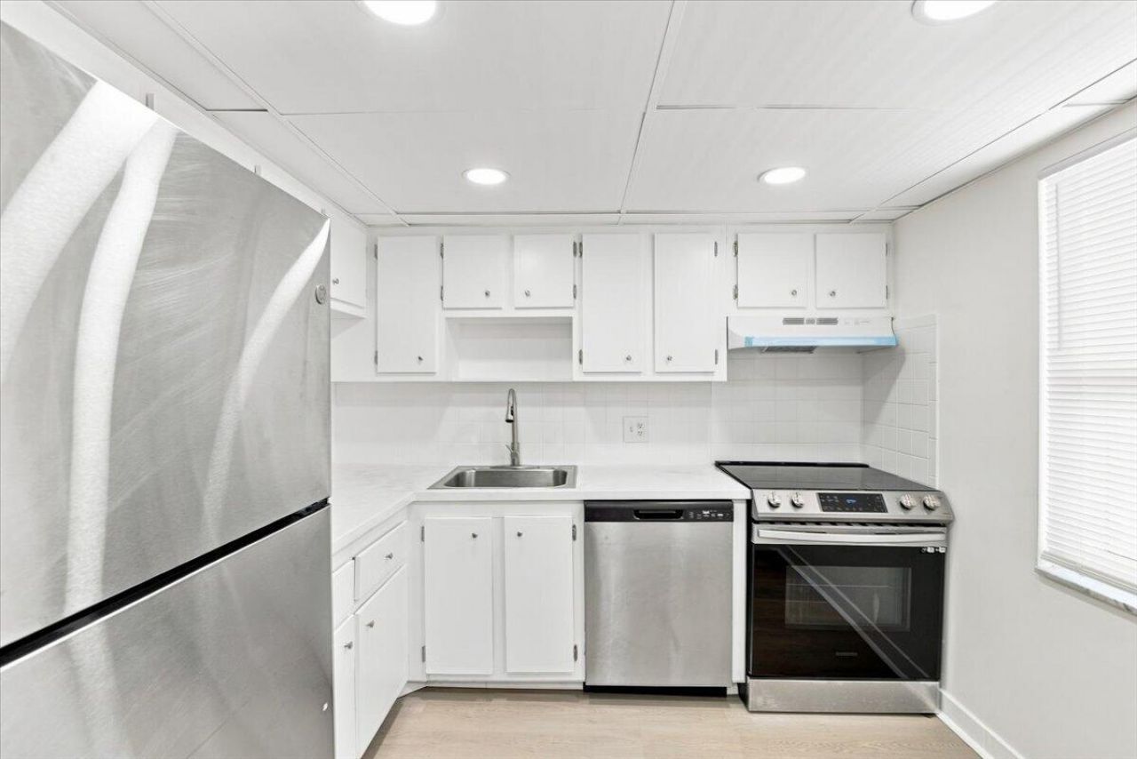 1050 Country Club Drive, Unit 306, Margate, FL 33063 Photo