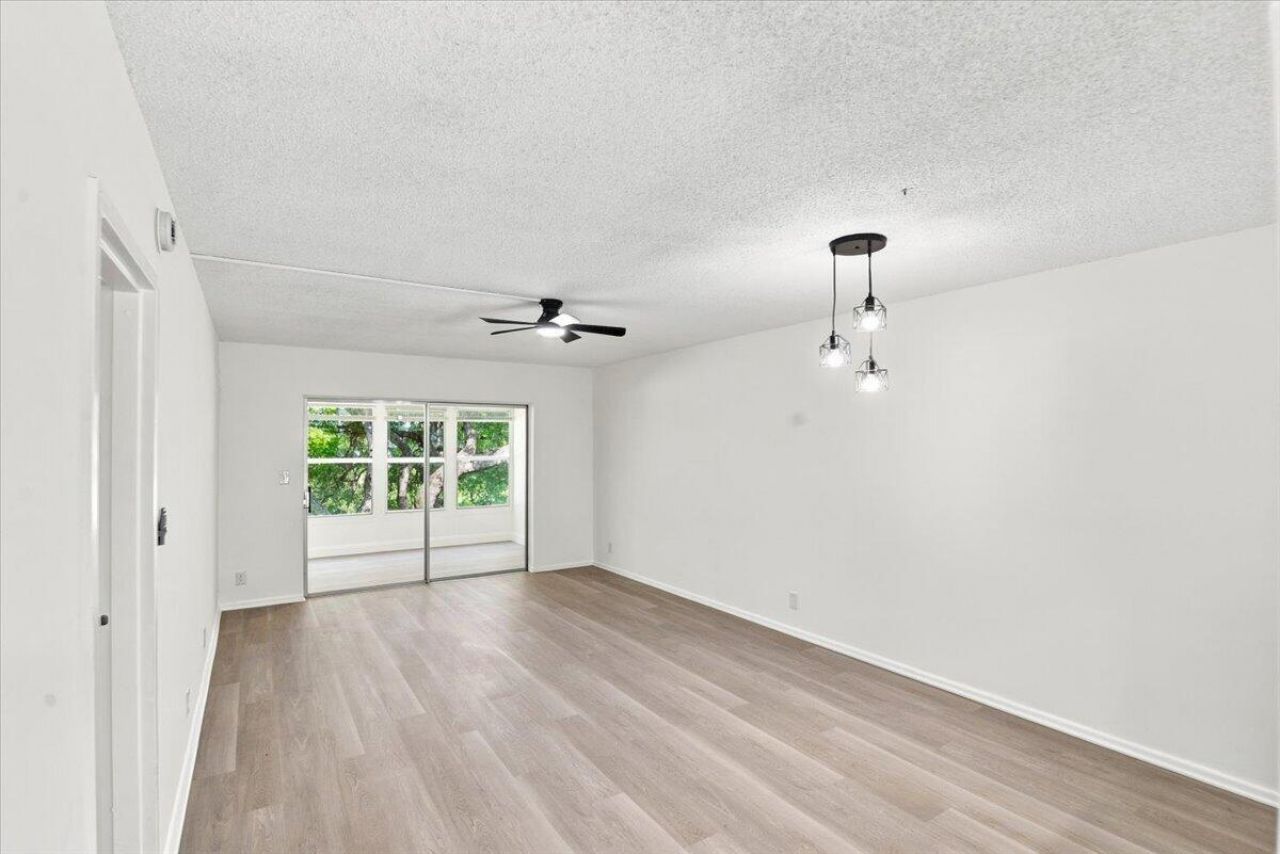 1050 Country Club Drive, Unit 306, Margate, FL 33063 Photo