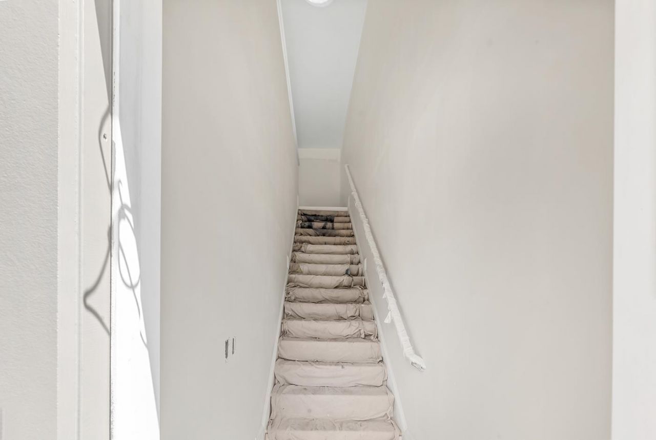 134 Professional Ln. Photo 5