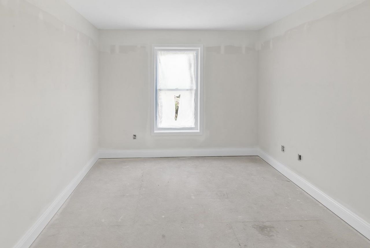 134 Professional Ln. Photo 8