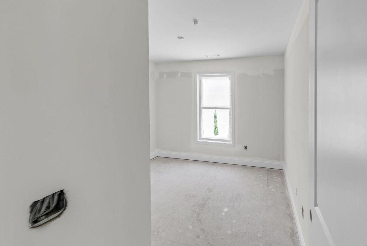 134 Professional Ln. Photo 9