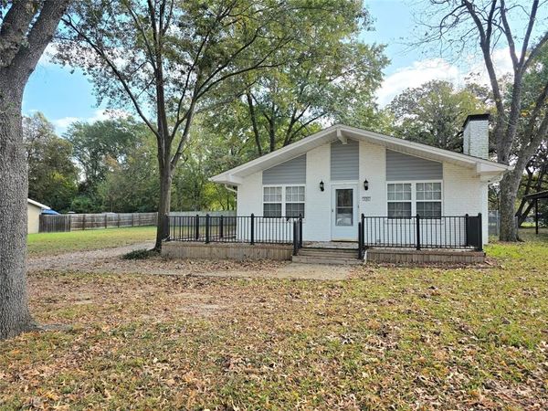 131 Ocean Drive , Gun Barrel City, TX 75156