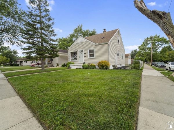 3106 River Drive, Lincoln Park, MI 48146