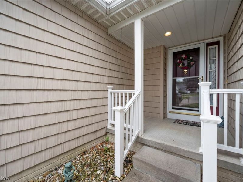 3712 Heron Drive , Lorain, OH 44053 Photo 4