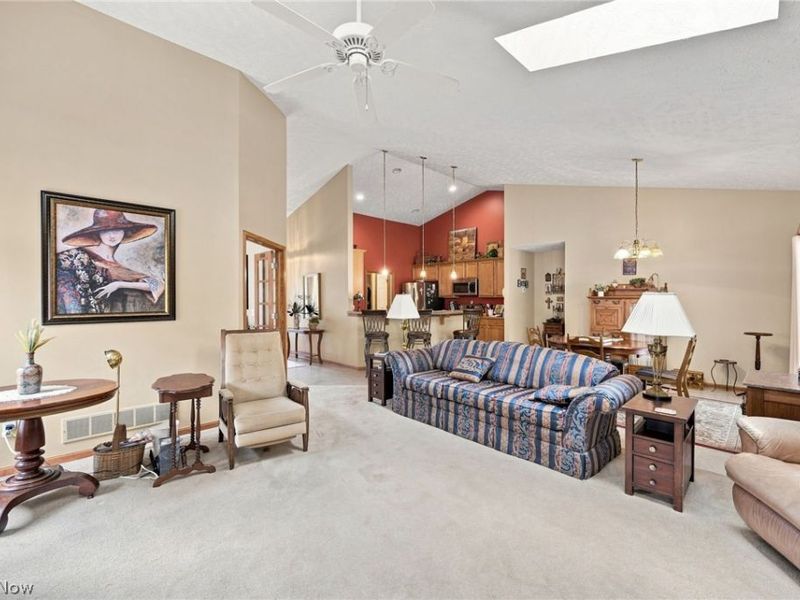 3712 Heron Drive , Lorain, OH 44053 Photo 6