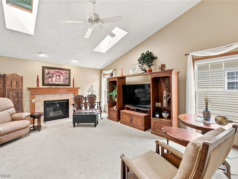 3712 Heron Drive , Lorain, OH 44053 Photo 7