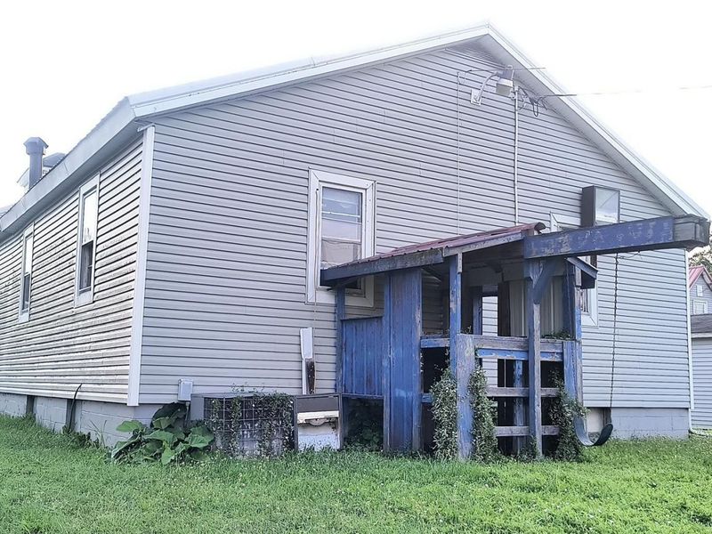 23 Maple Street, Jeffersonville, OH 43128 Photo 6