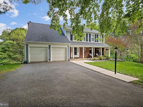 9830 FAUST DRIVE, VIENNA, VA 22182
